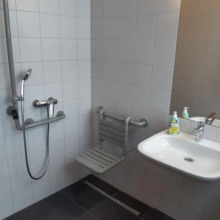 Hostel Haus Der Freundschaft - Gemeinnuetziges Kinder- Und Jugendgaestehaus
