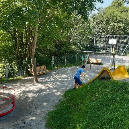 Haus Der Freundschaft - Gemeinnuetziges Kinder- Und Jugendgaestehaus *